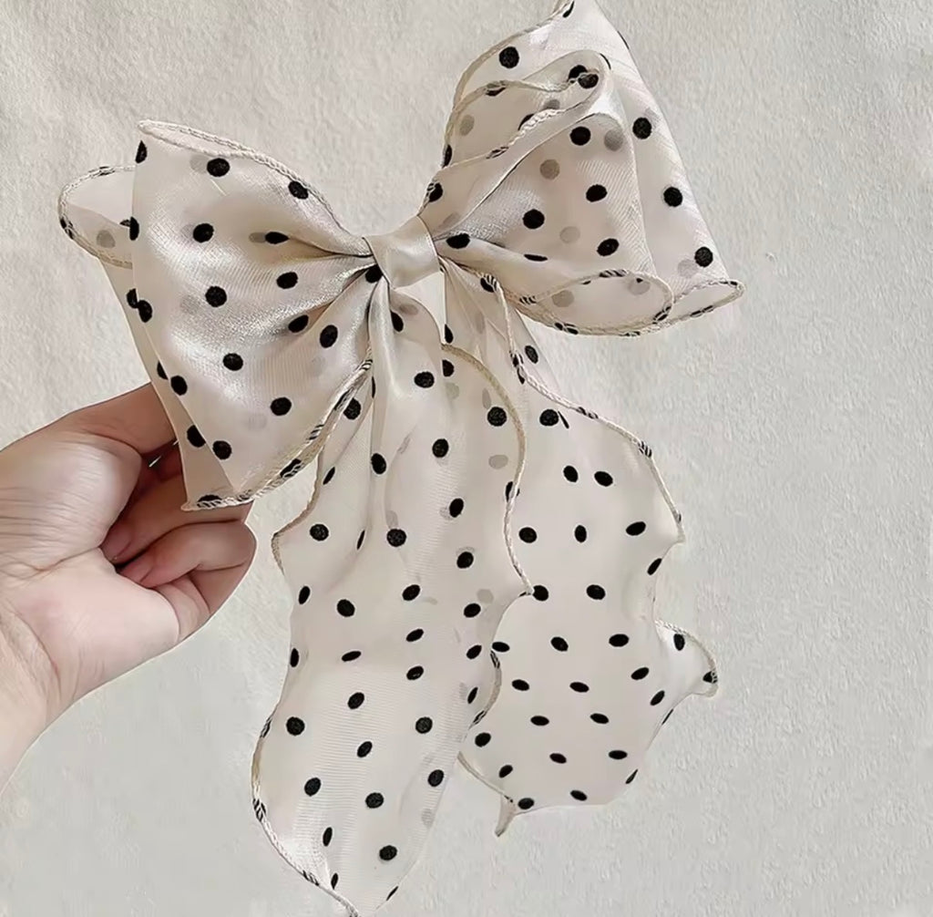 Aesthetic Oversized Bow Hair Clip – Soft Girl Ribbon Clip